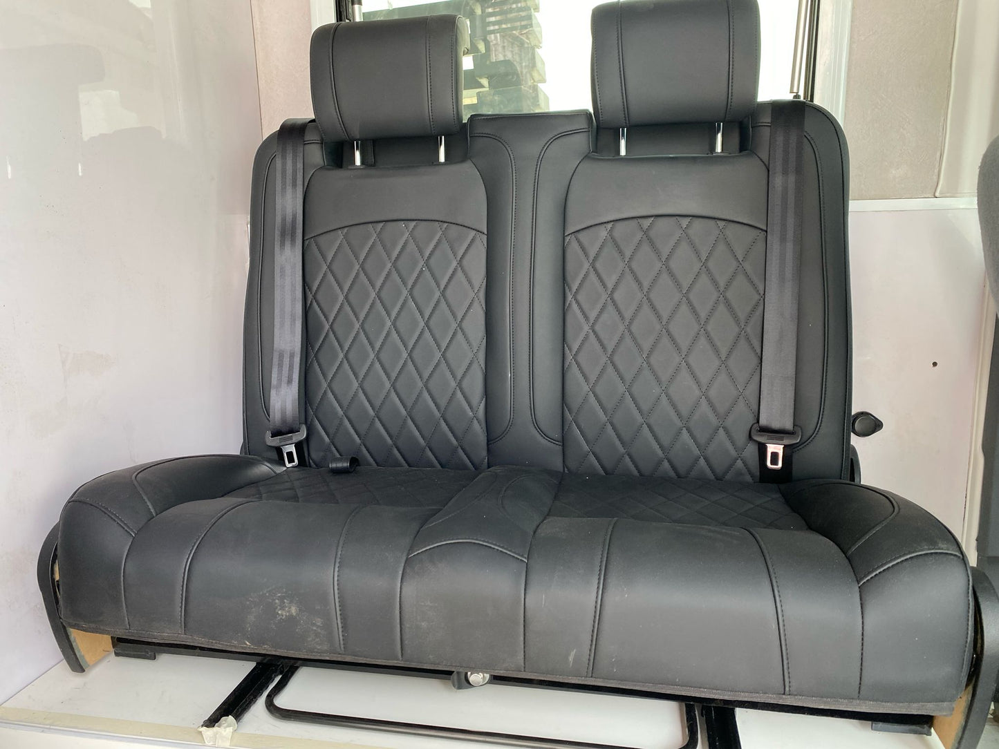 Sofa seat مقعدمتحرك