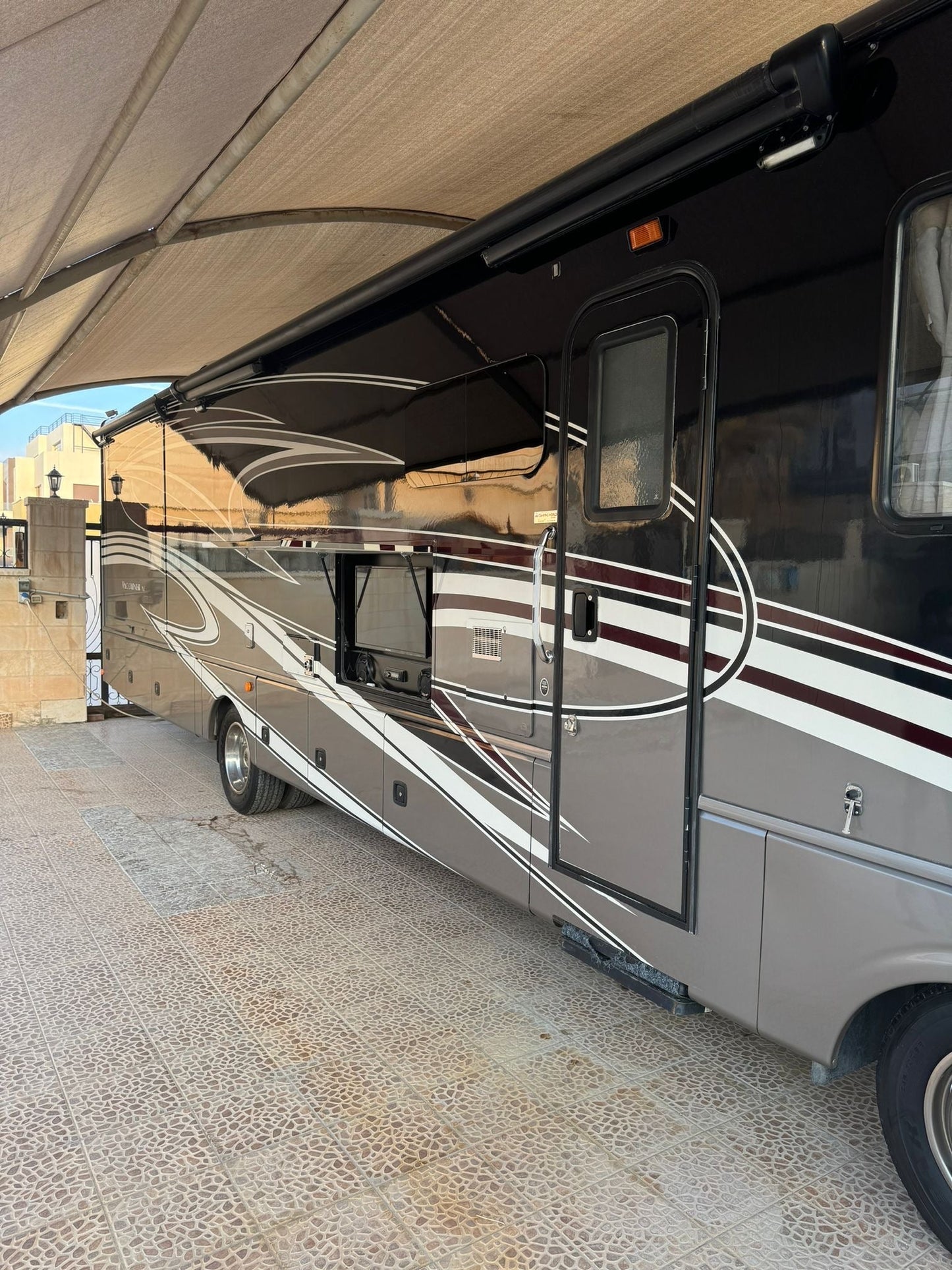 2017 Vacationer XE 32A
