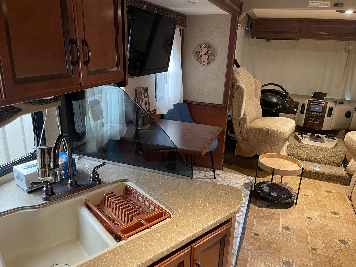2014 Thor Hurricane 32N