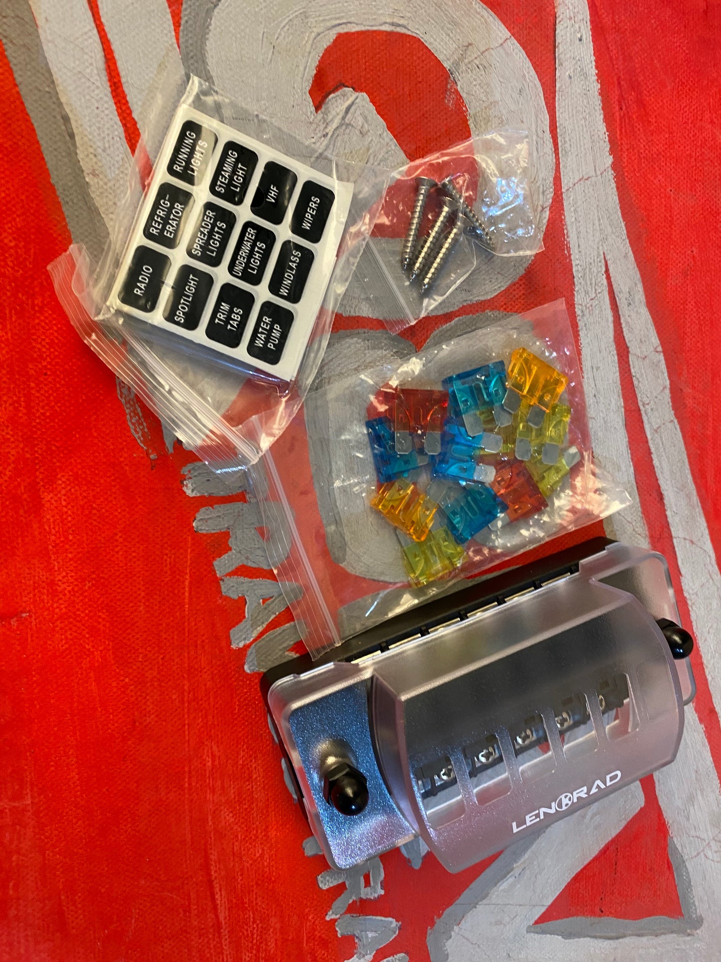 6 Fuse Box صندوق فيوزات عامودي