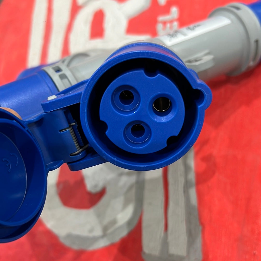 16 Amp Electric socket مقبس كهربائي