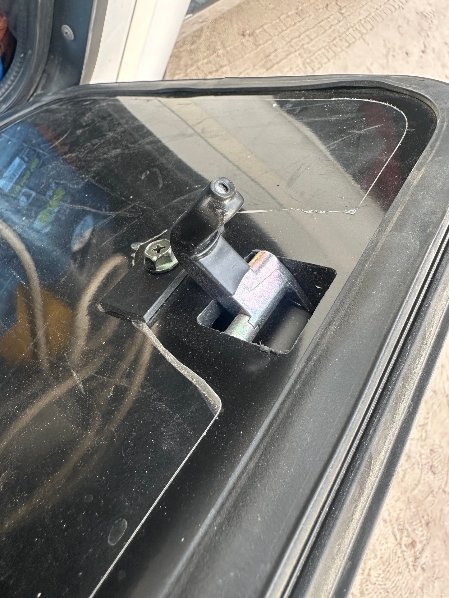 Storage Door Lock قفل باب مخزن