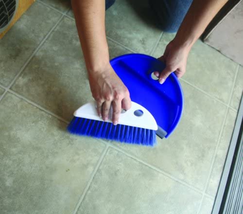 Dust Pan with Whisk Broom مكنسة يدوية