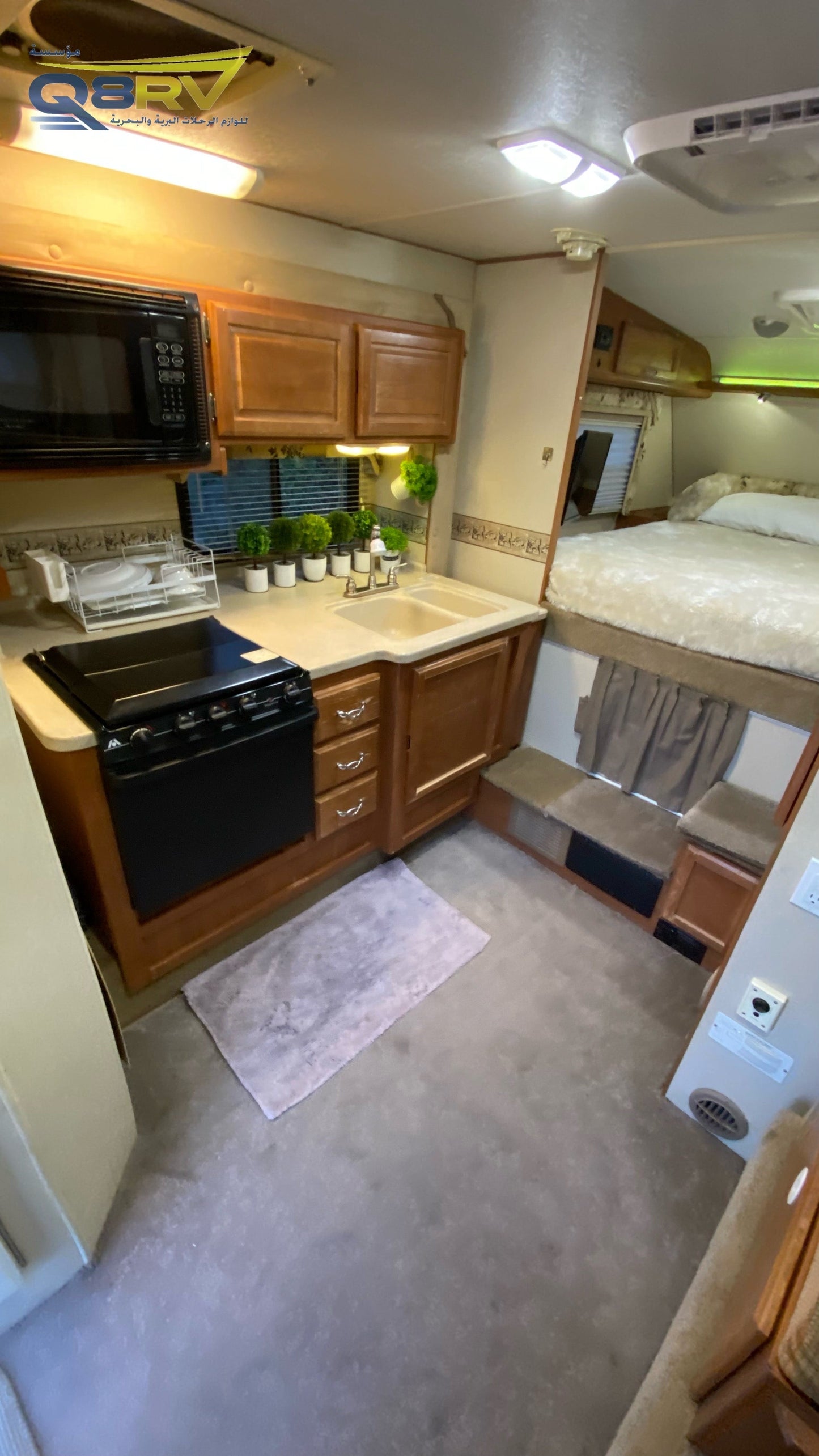 2008 Lance 992 ok