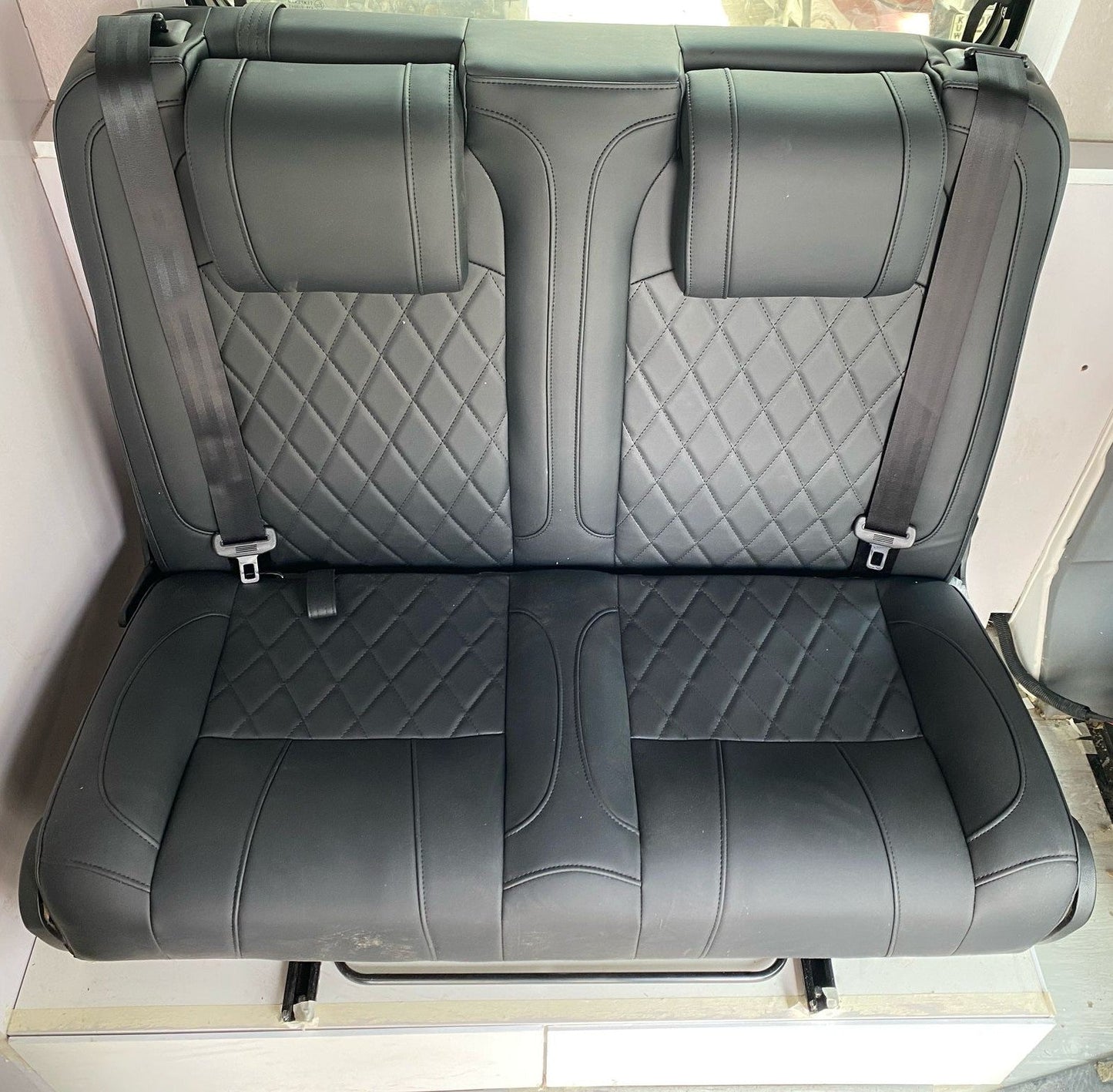 Sofa seat مقعدمتحرك