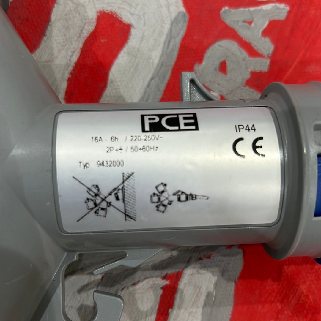 16 Amp Electric socket مقبس كهربائي