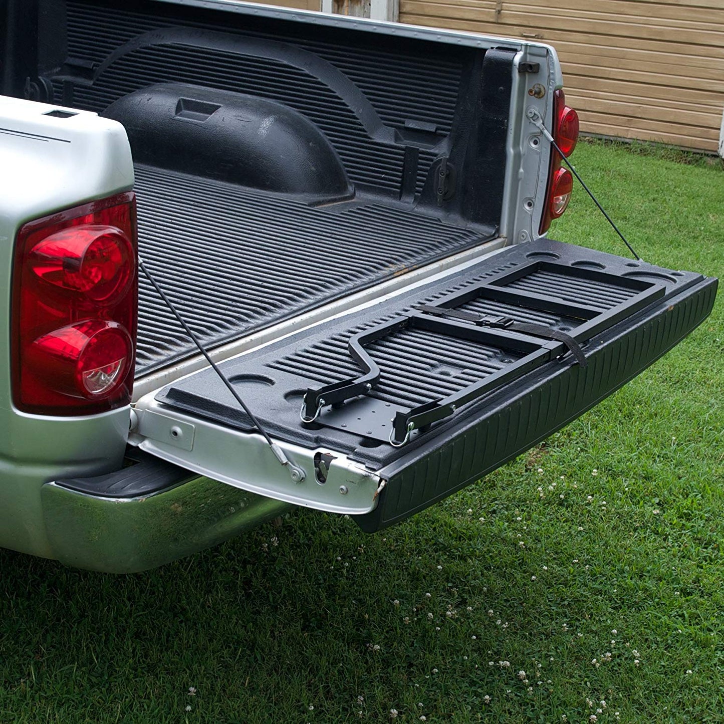 Tailgate Ladder سلم حوض الوانيت