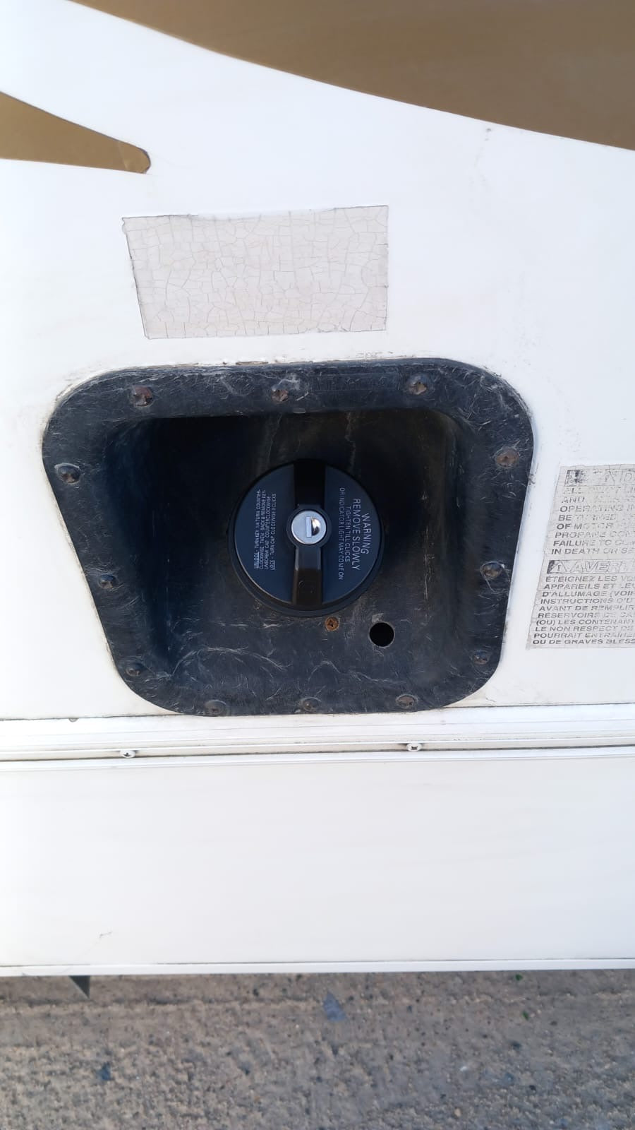 Locking Gas Cap مقر الوقود
