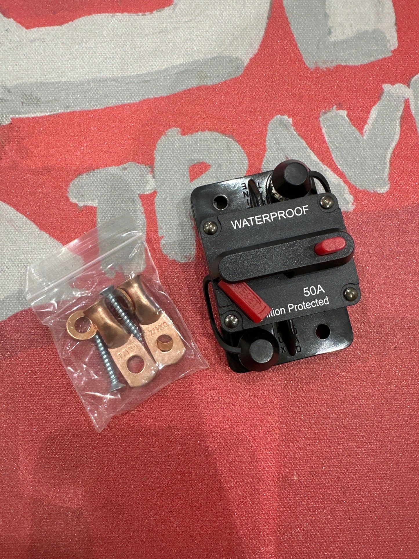 100 Amps circuit breaker قاطع الدائرة