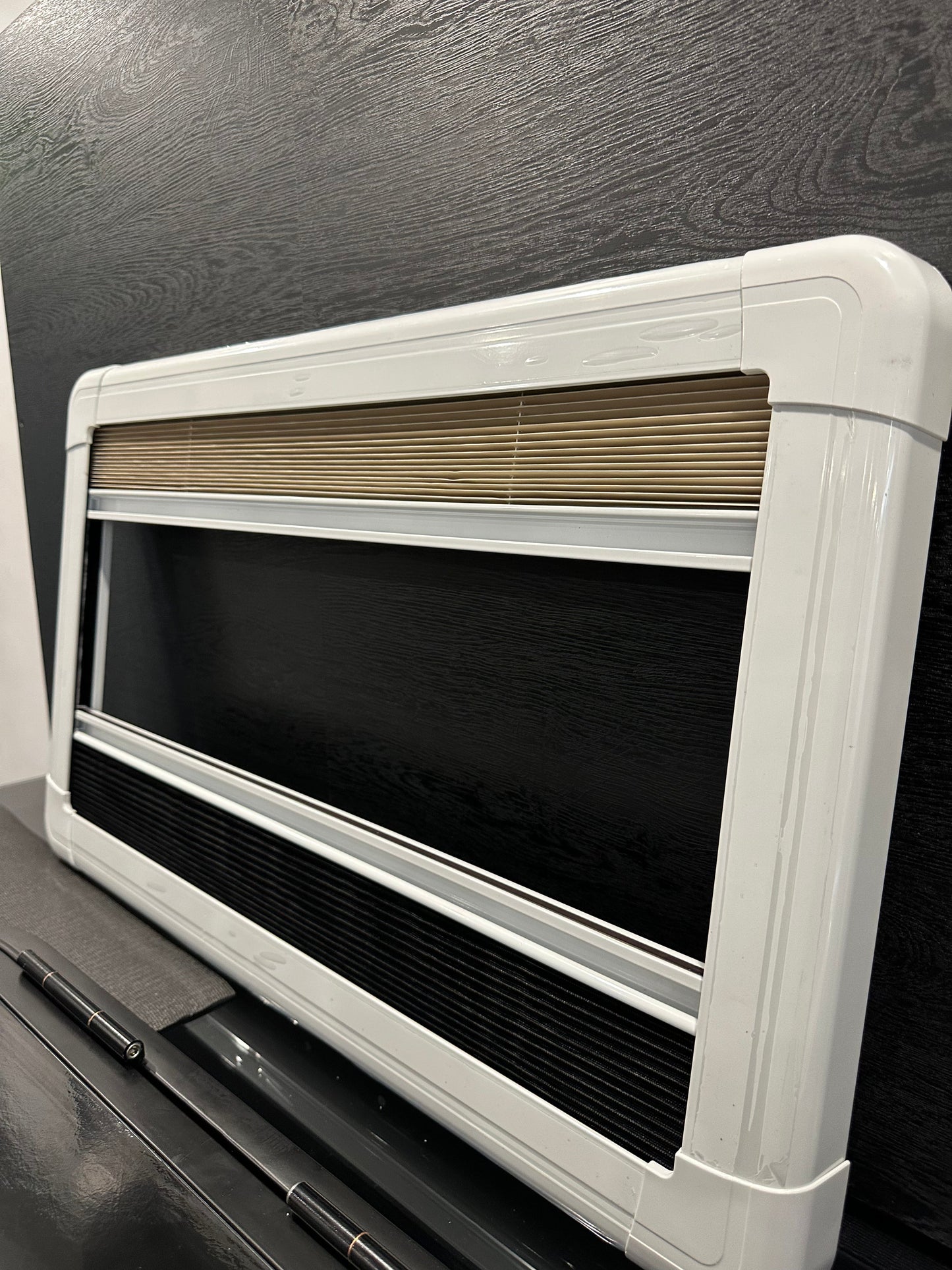 Side glass Window شباك جانبي زجاج
