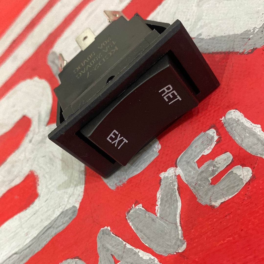Reverse Switch 6 Pin 20A 12V DC سويج الجيك