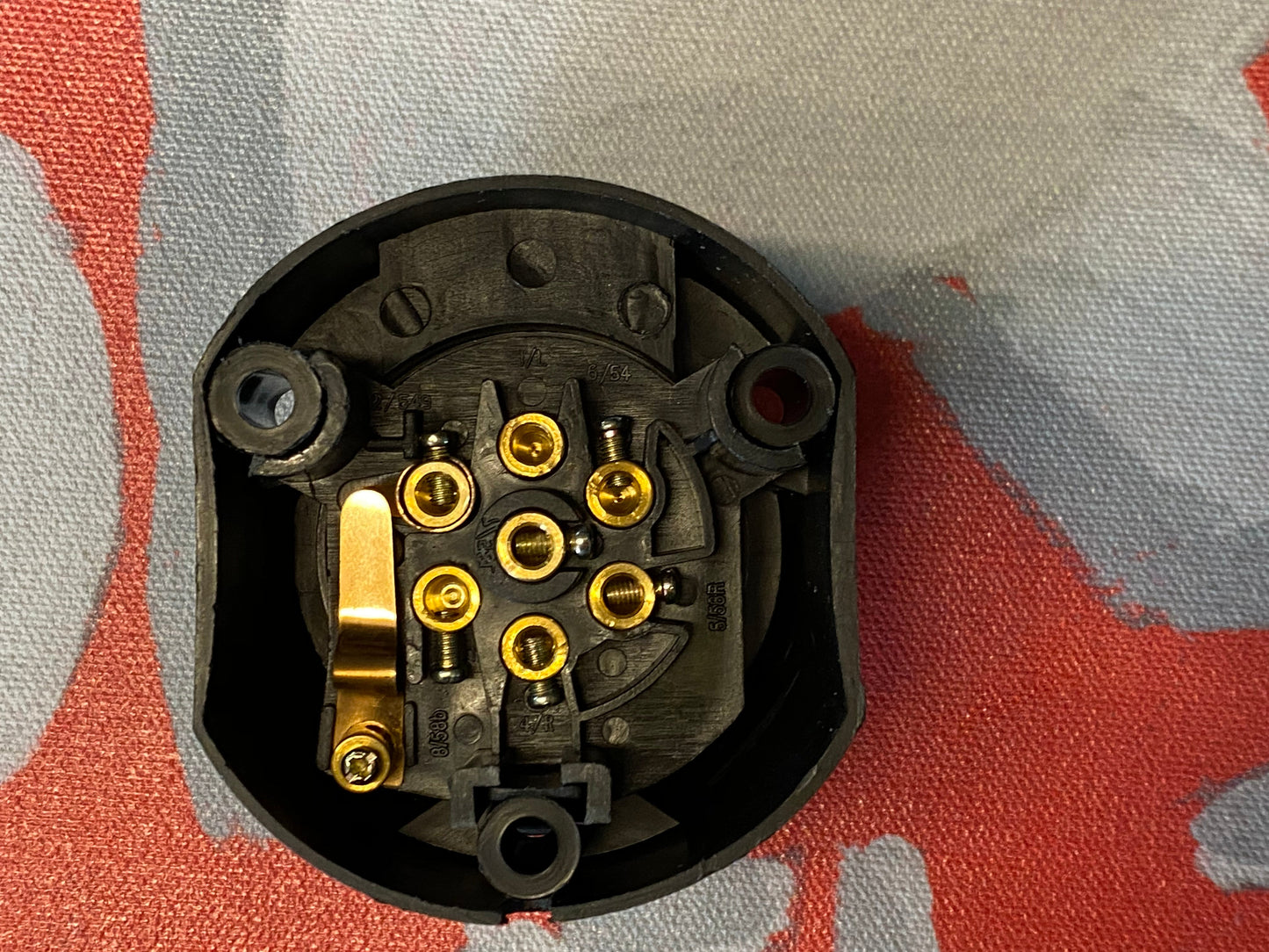 7 Pin Socket مخرج وصلة السيارة للاوربي