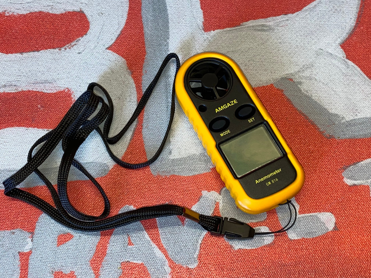 Digital Handheld Anemometer مقاس سرعة الهواء والحرارة
