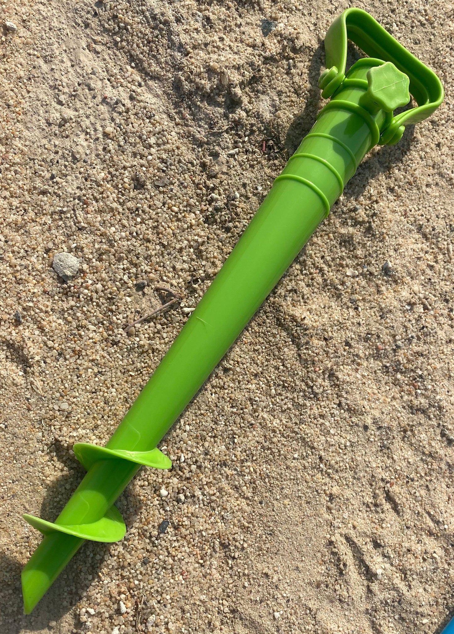 Sand anchor for umbrella مثبت المظلة