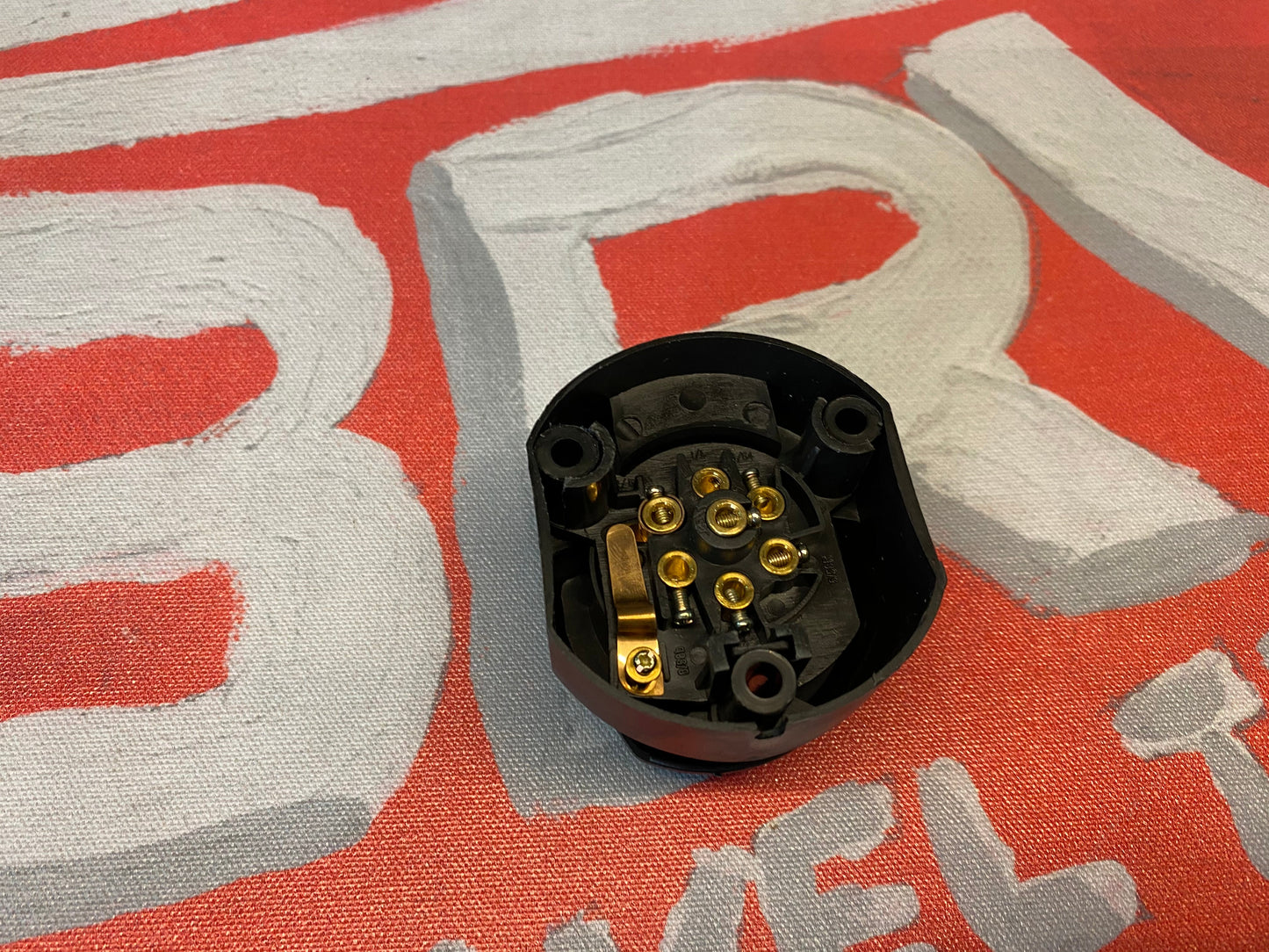 7 Pin Socket مخرج وصلة السيارة للاوربي