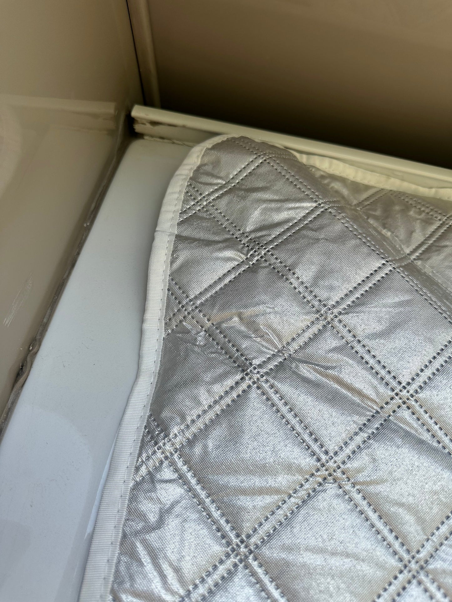 Windshield Cover Class C غطاء عازل