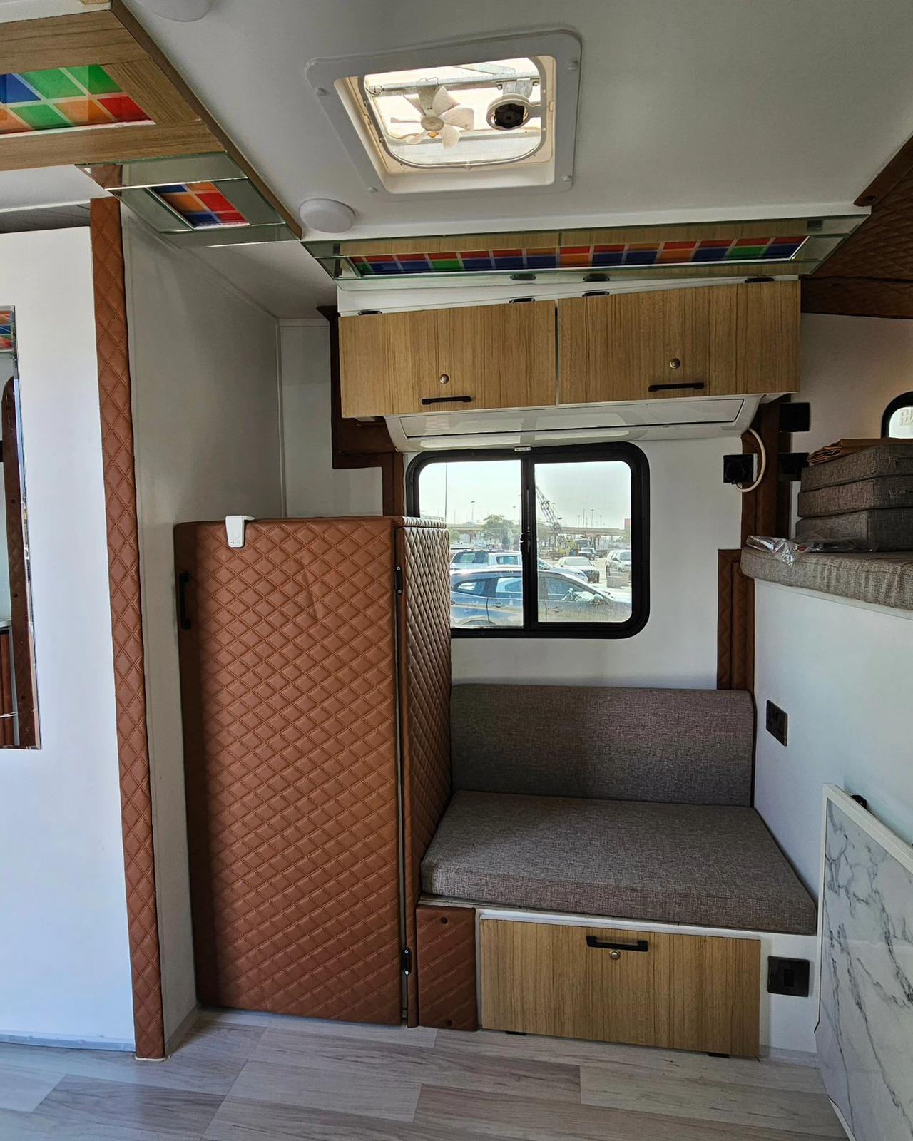 كرفان قيادة Motorhome