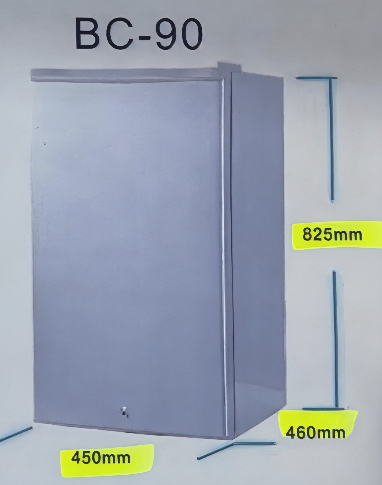 12 Volt DC Refrigerator 90 Liter ثلاجة
