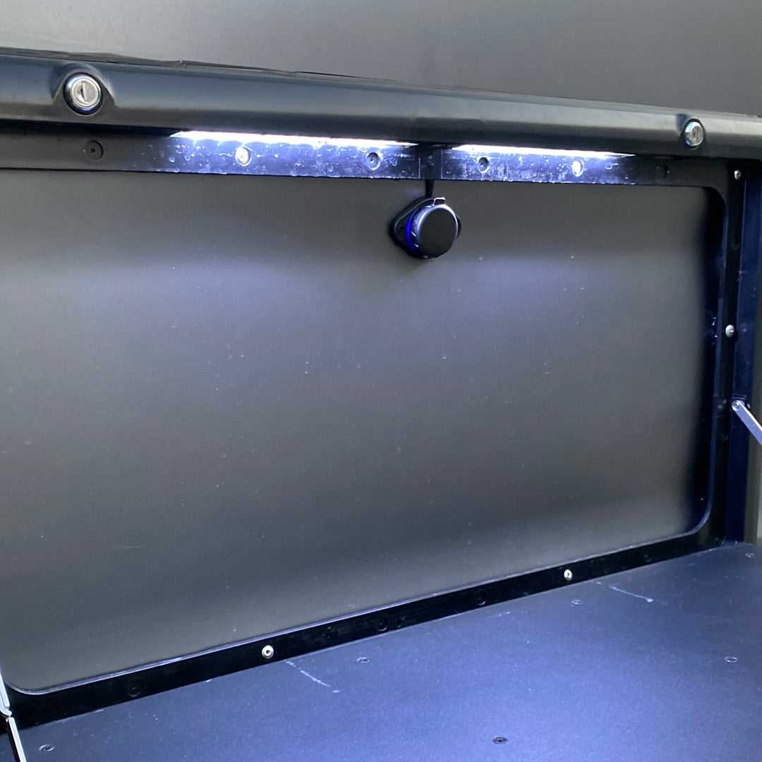 Foldable Tables with Light black طاولة