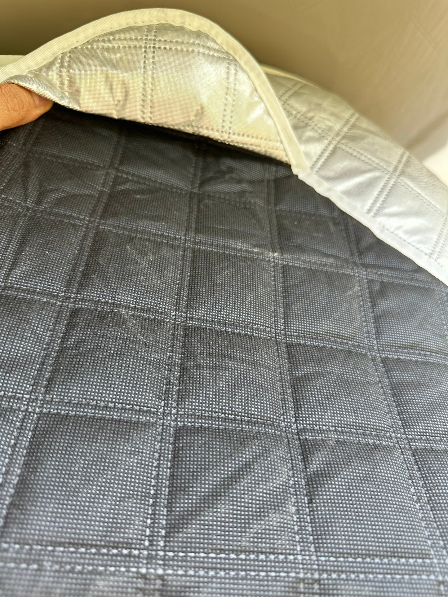 Windshield Cover Class C غطاء عازل
