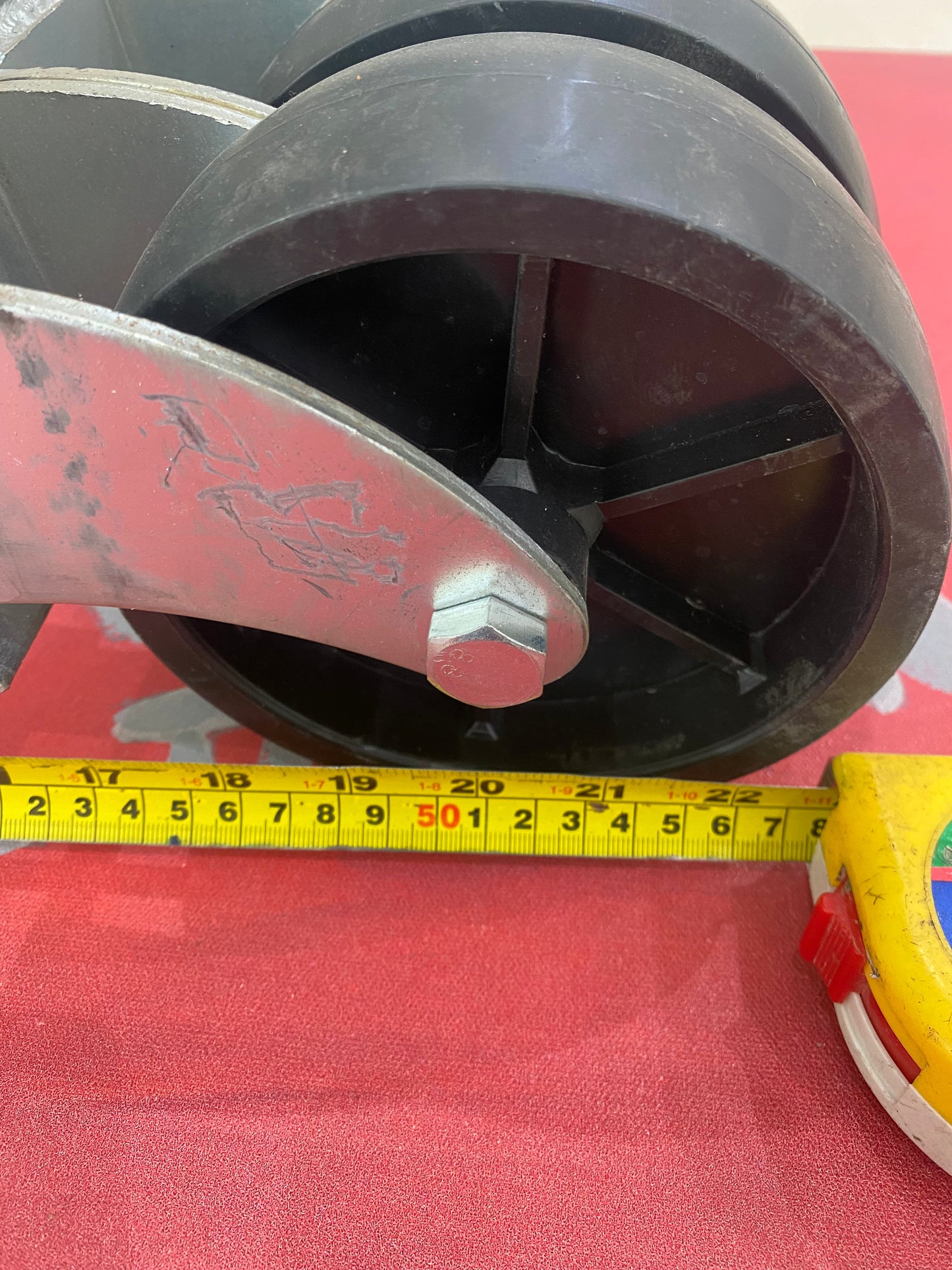 Front Jack double wheels 2000 pounds جيك