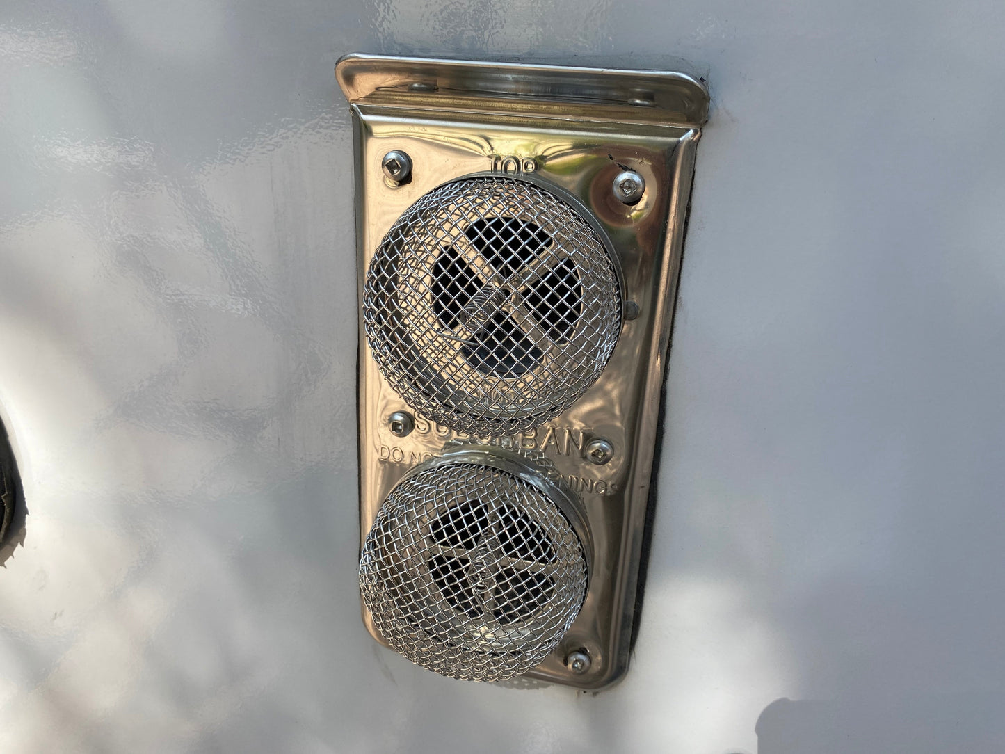 شبك الاكوز heater cover
