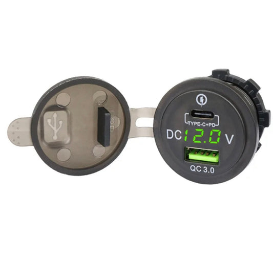 USB / C Charger with Voltmeter شحن وقارء