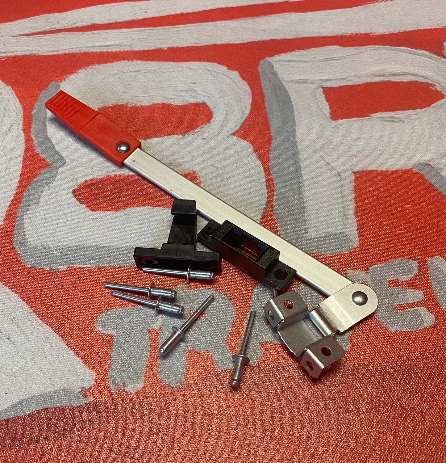 Exit Window Latch ‏مثبت شباك